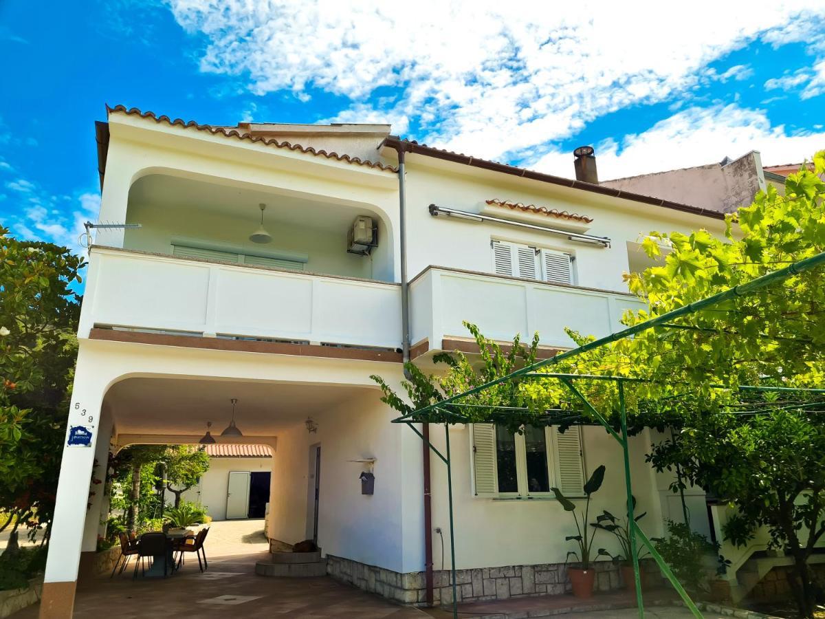 Apartment Gulic Supetarska Draga Ngoại thất bức ảnh